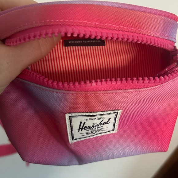 Herschel Kids Pink Hip Pack - Picture 2 of 4